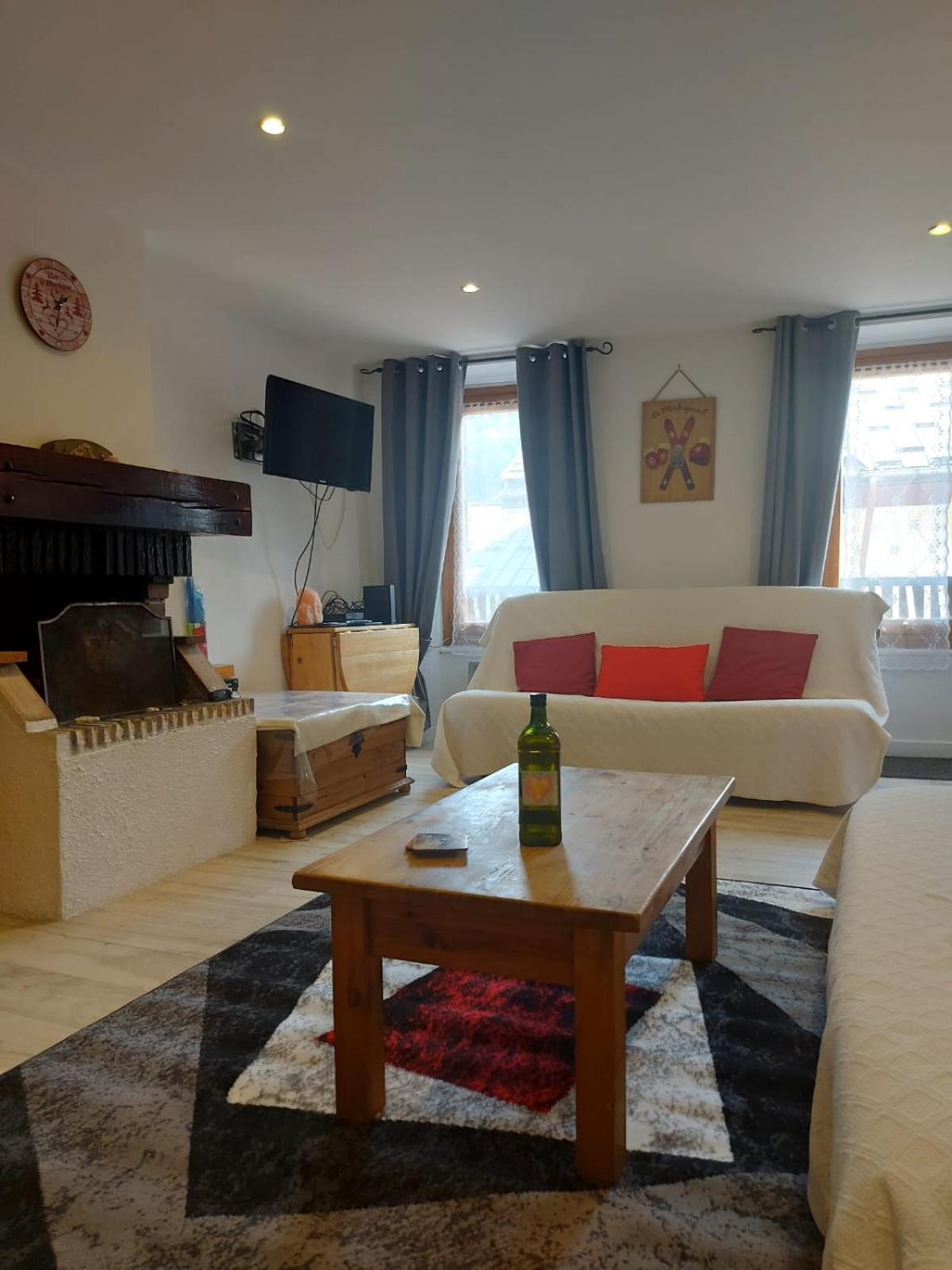 Veroniques Apartment 부르생모리스 외부 사진
